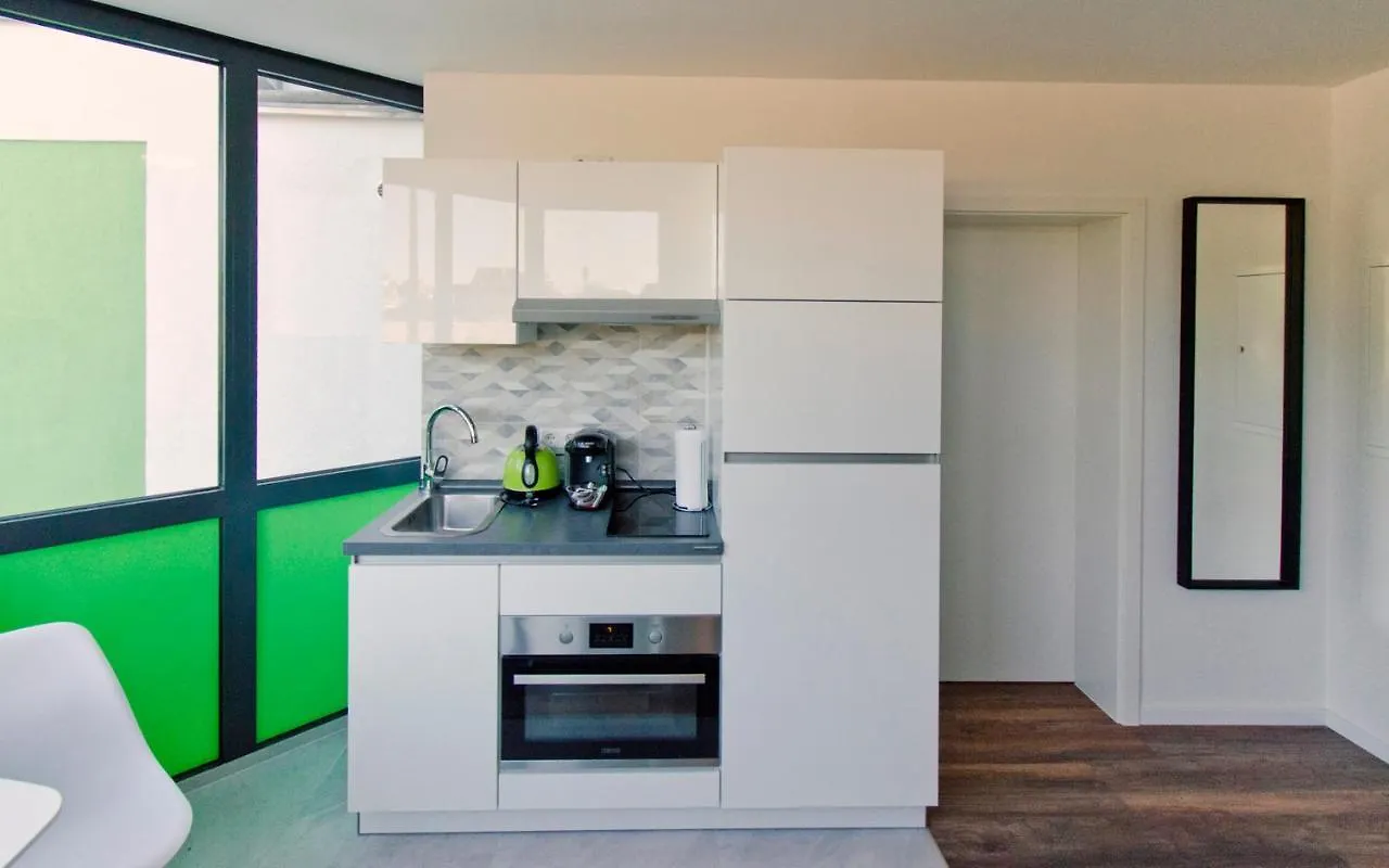Eco Smart Apartments Nuernberg Sued 3*, Нюрнберг